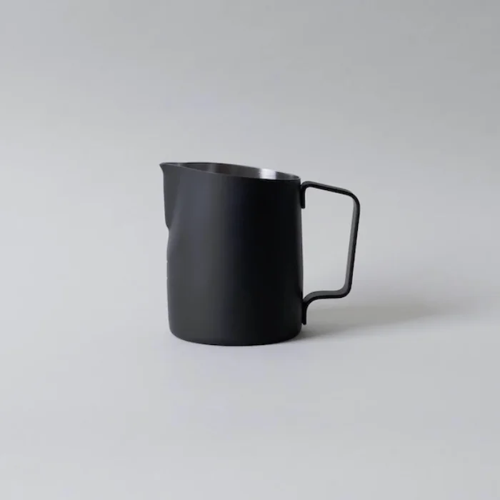 17oz WPM Matte Black with Round Tip and Dual Volume Indicator