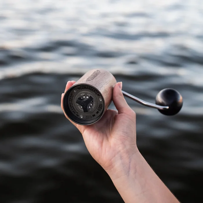 COMANDANTE C40 NITRO BLADE VIRGINIA WALNUT